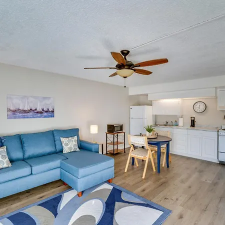 New Smyrna Beach Studio Retreat, Walk To Beach!